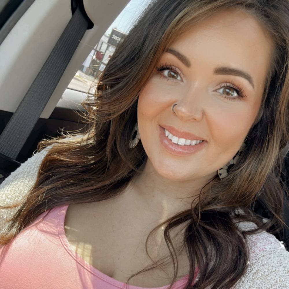 Meet your Posher, Davida